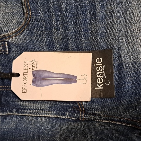Kensie Effortless Ankle Mid Rise Narrow Leg Jeans. Size 00/24 NWT - Picture 4 of 9